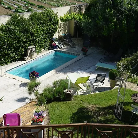 Les Deux Tours Frühstückspension Brignon