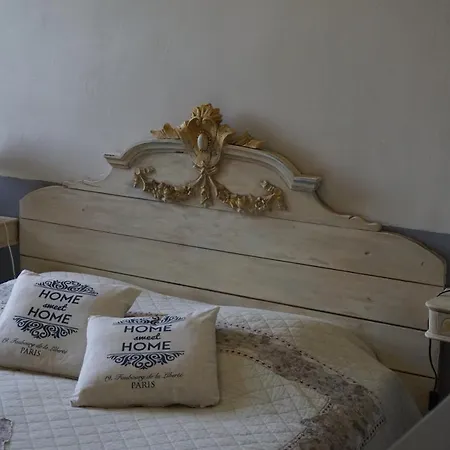 Les Deux Tours Bed & Breakfast