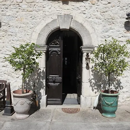 Les Deux Tours Bed & Breakfast Brignon