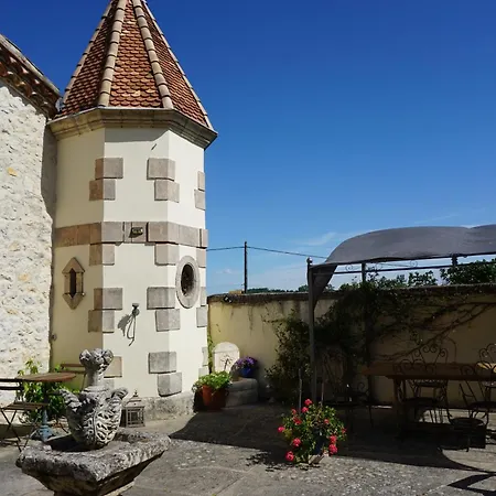 Frühstückspension Les Deux Tours 3*
