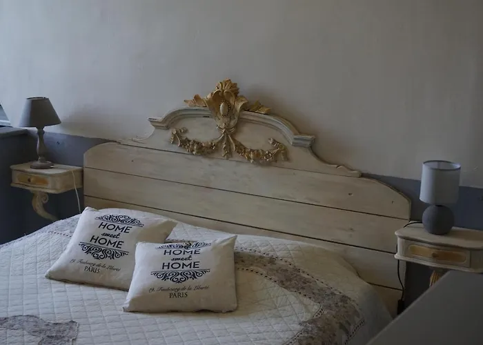 Les Deux Tours Bed and breakfast