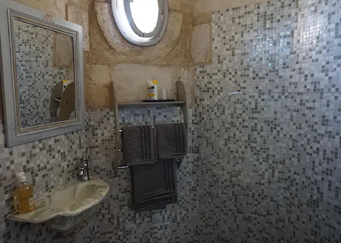 Les Deux Tours Brignon