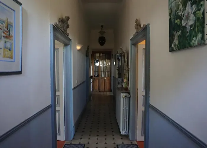 Les Deux Tours Bed and breakfast 3*