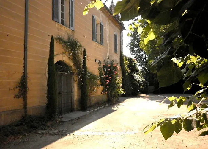 Les Deux Tours Bed and breakfast 3*