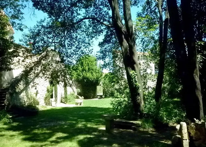 Bed and breakfast Les Deux Tours